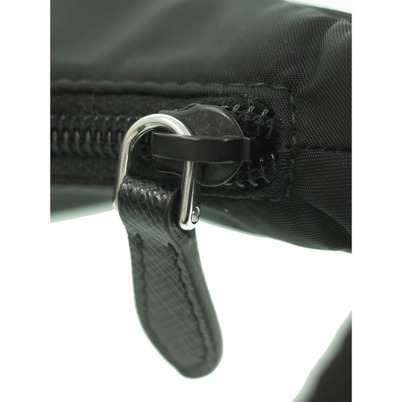 Prada Re-Edition 2000 Nylon Mini Bag - Picture 7 of 9